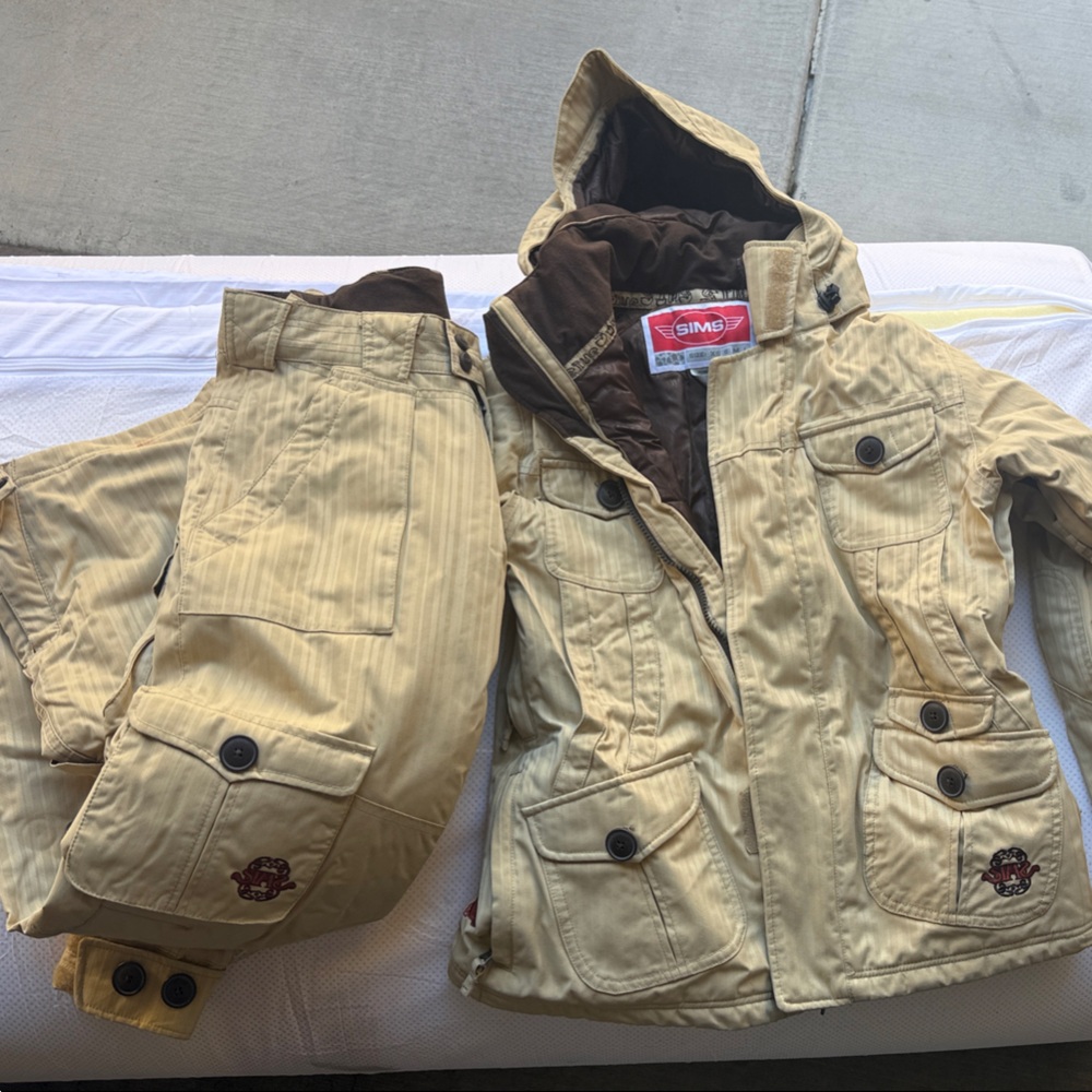 Women's Beige Ski & Snow Jacket